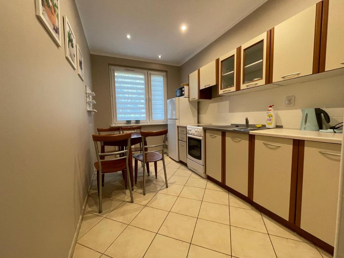 Wolin-Travel Apartament Dom Przy Parku 미엥지즈드로예 외부 사진