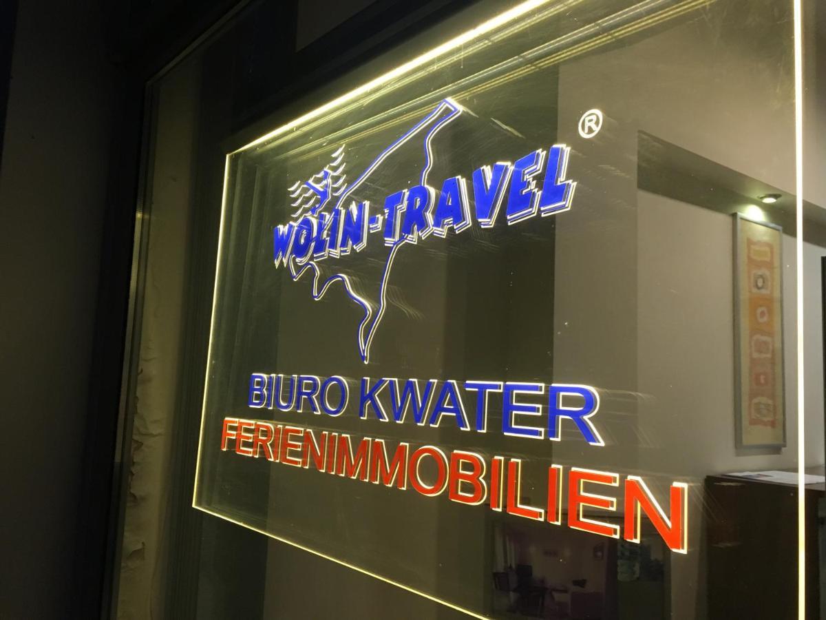 Wolin-Travel Apartament Dom Przy Parku 미엥지즈드로예 외부 사진
