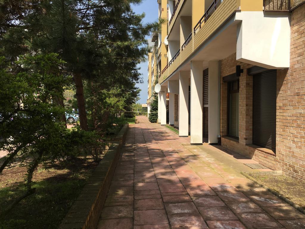 Wolin-Travel Apartament Dom Przy Parku 미엥지즈드로예 외부 사진