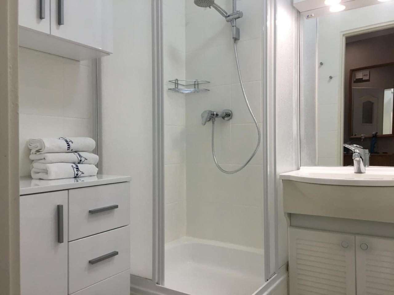 Wolin-Travel Apartament Dom Przy Parku 미엥지즈드로예 외부 사진